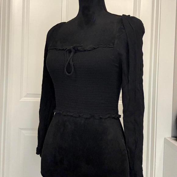 Tops - Black long sleeve blouse with tie detail - Size S